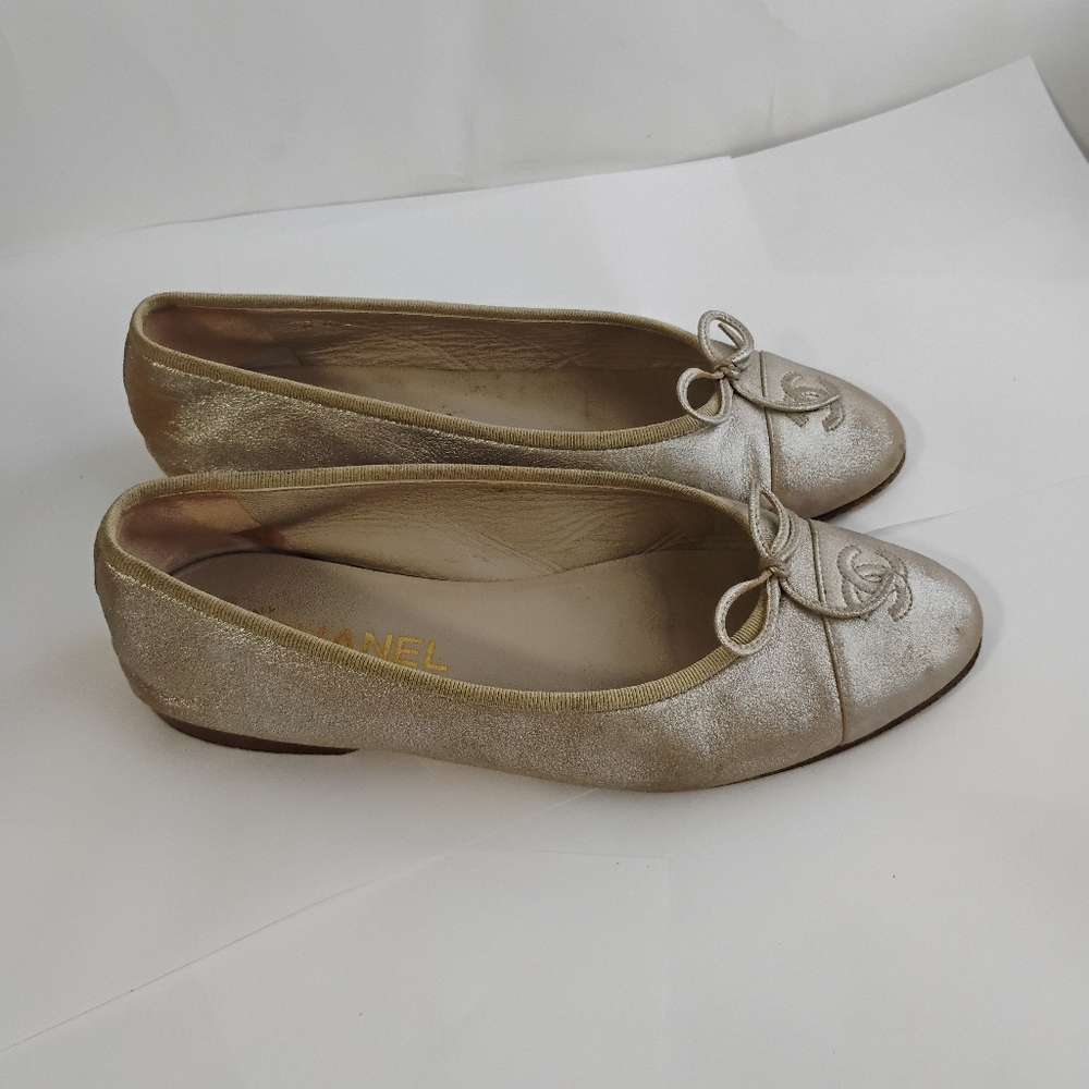 Chanel Flats metallic leather iconic shoes - Picture 15 of 16
